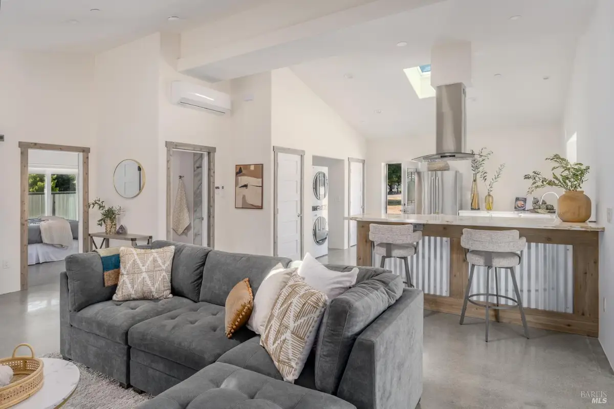 390 Treehaven Lane, Kenwood, CA 95452 - Image #1