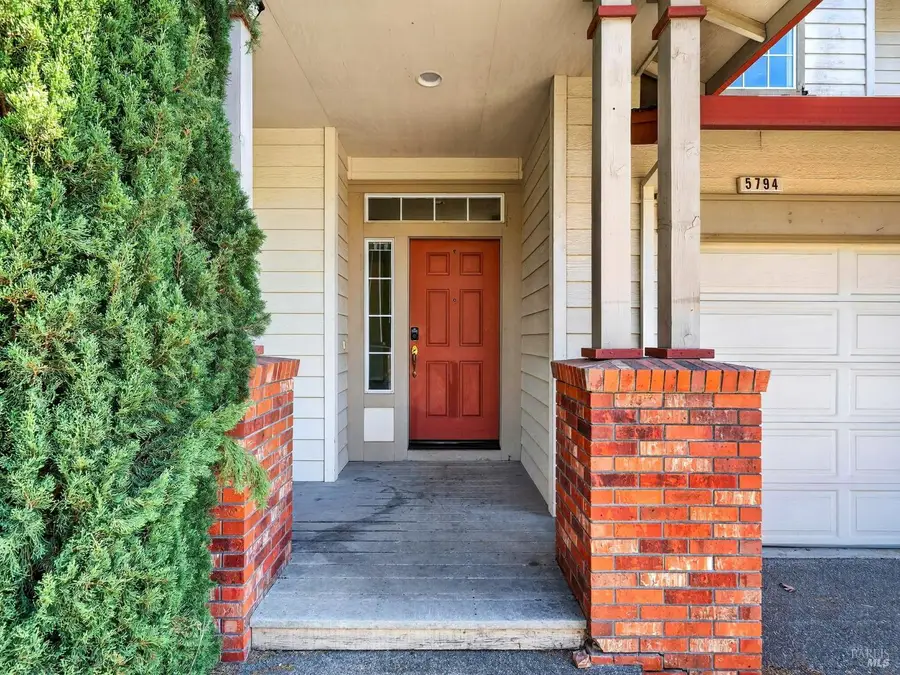 5794 Owl Hill Avenue, Santa Rosa, CA 95409 - Image #2