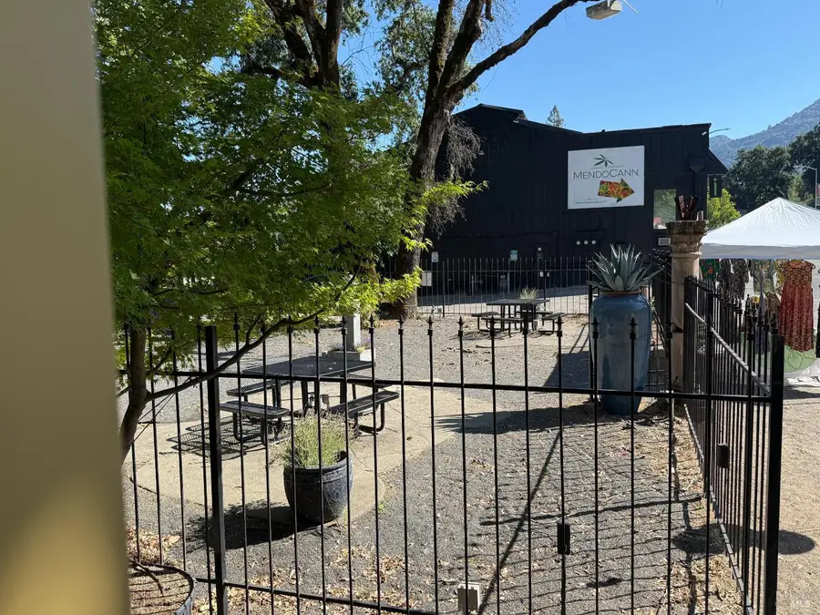 13281 S Highway 101 Highway, Hopland, CA 95449 - Image #3