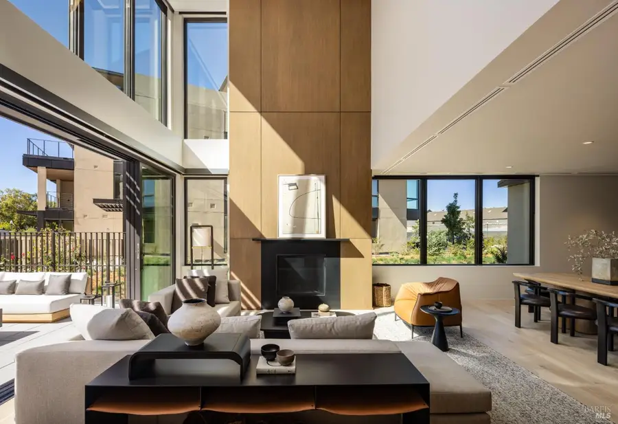 171 Sawmill Circle #102, Healdsburg, CA 95448 - Image #2