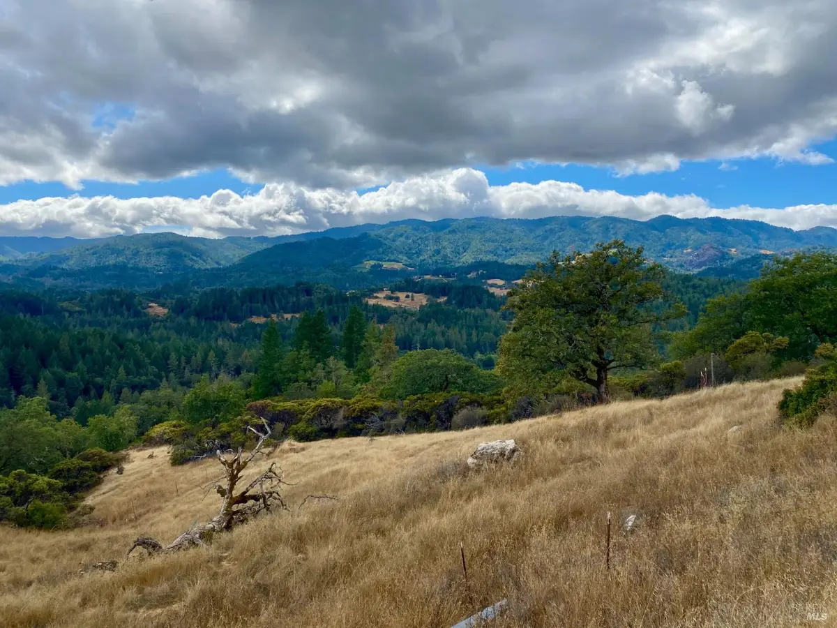 46700 Highway 101, Laytonville, CA 95454 - Image #1