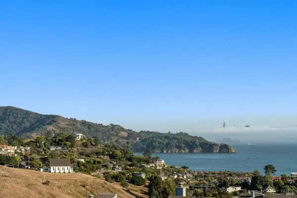 28 Marinero Circle #34, Tiburon, CA 94920