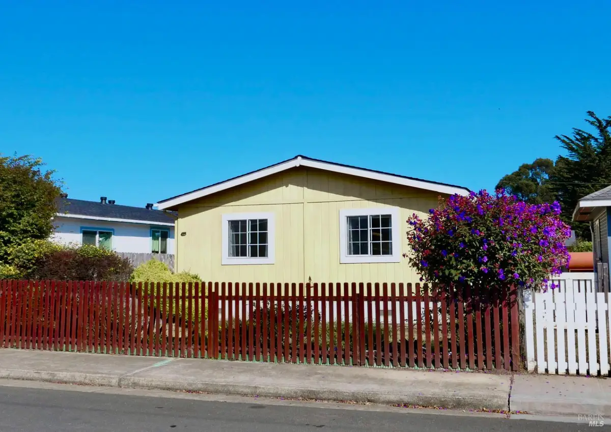 854 Woodward Street, Fort Bragg, CA 95437 - Image #1