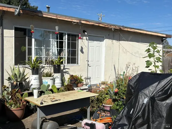 2721 Victoria Drive, Santa Rosa, CA 95407