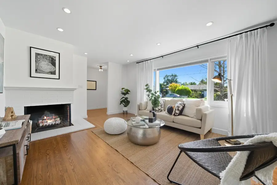 120 Birch Way, San Rafael, CA 94903 - Image #2