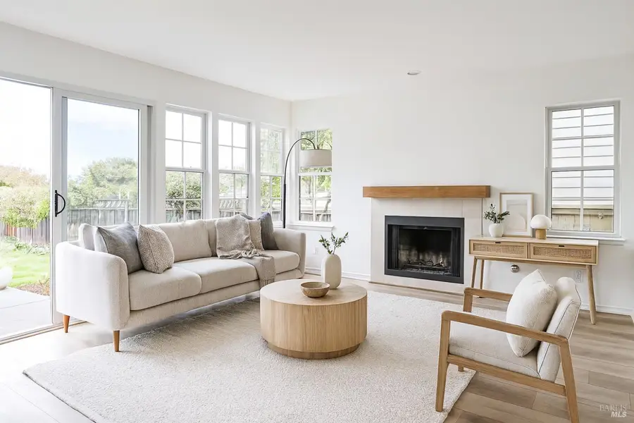 56 Waterside Circle, San Rafael, CA 94903 - Image #2