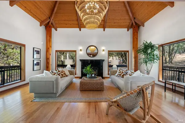 865 White Oak Drive, Santa Rosa, CA 95409