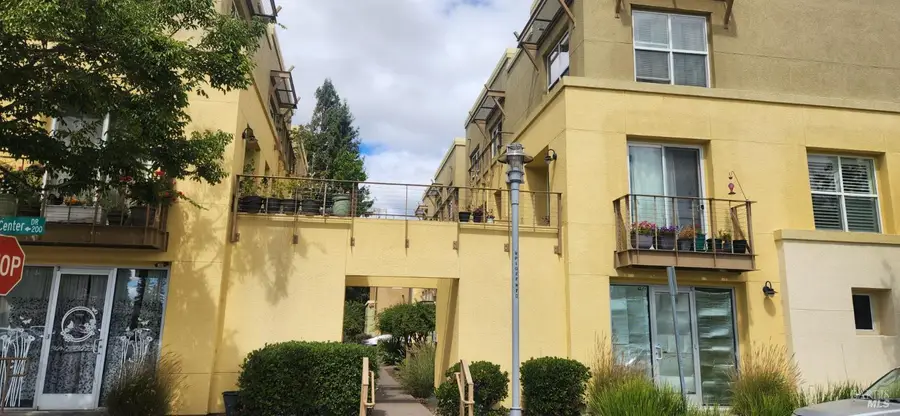 318 City Center Drive, Rohnert Park, CA 94928 - #2