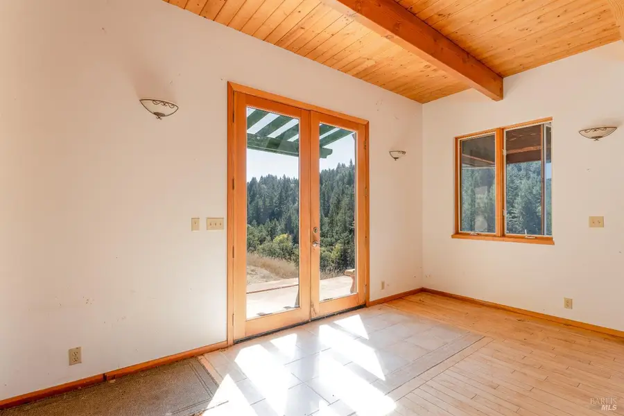 4070 Williams Ranch Road, Willits, CA 95490 - Image #3