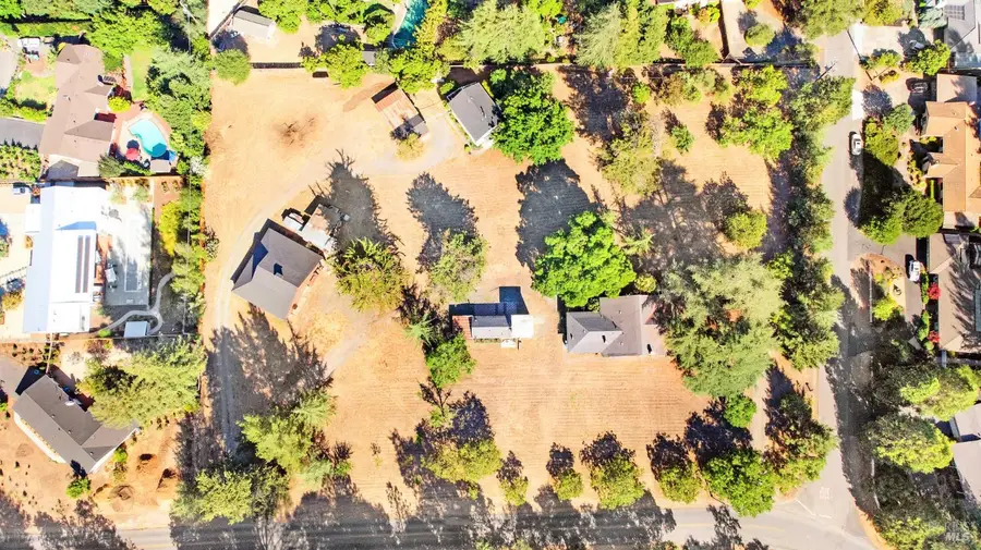 19450 Old Winery Road, Sonoma, CA 95476 - Image #2