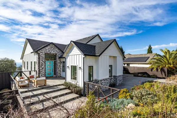 2116 Wedgewood Way, Santa Rosa, CA 95404