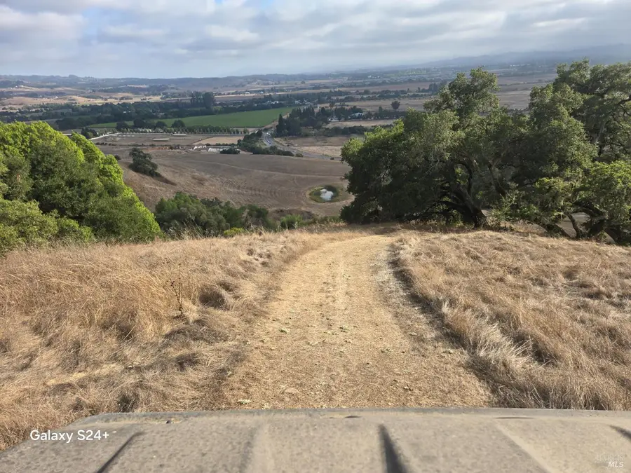 5200 Petaluma Hill Road, Santa Rosa, CA 95404 - Image #3