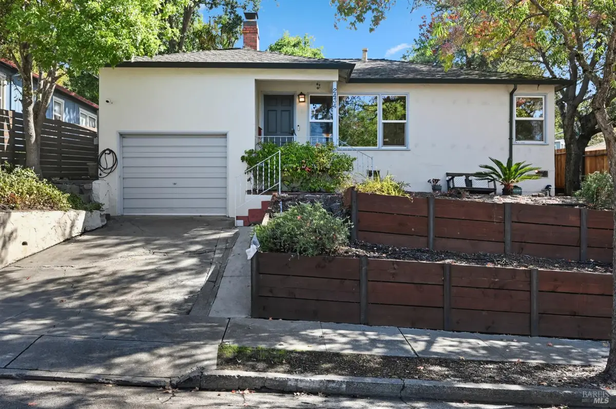 2434 Humboldt Street, Santa Rosa, CA 95404 - Image #1