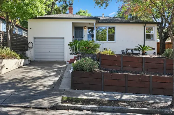 2434 Humboldt Street, Santa Rosa, CA 95404