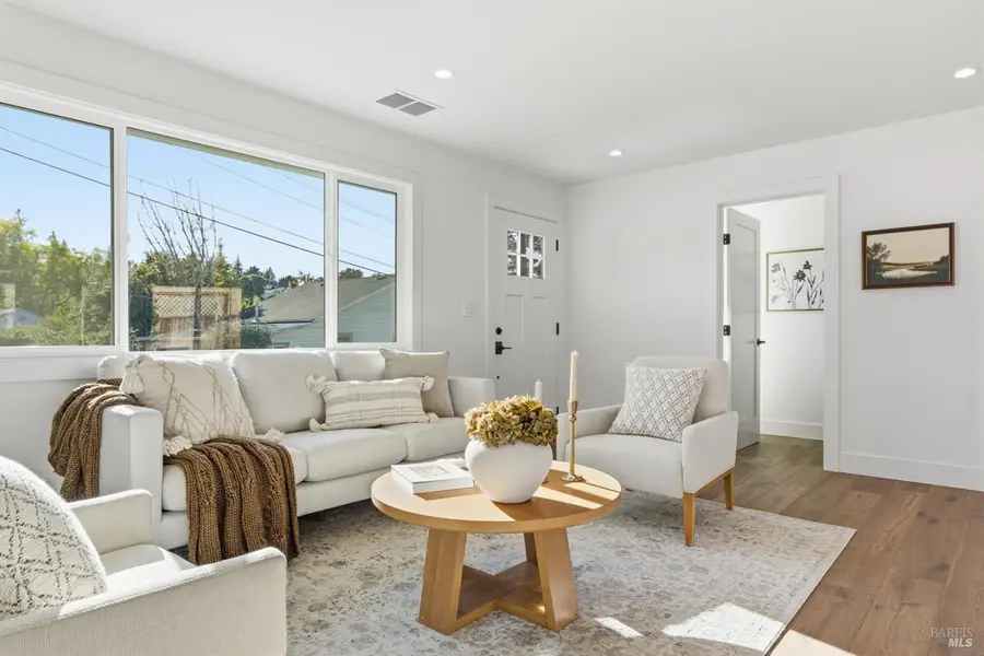 4 George Terrace, Petaluma, CA 94952 - Image #2