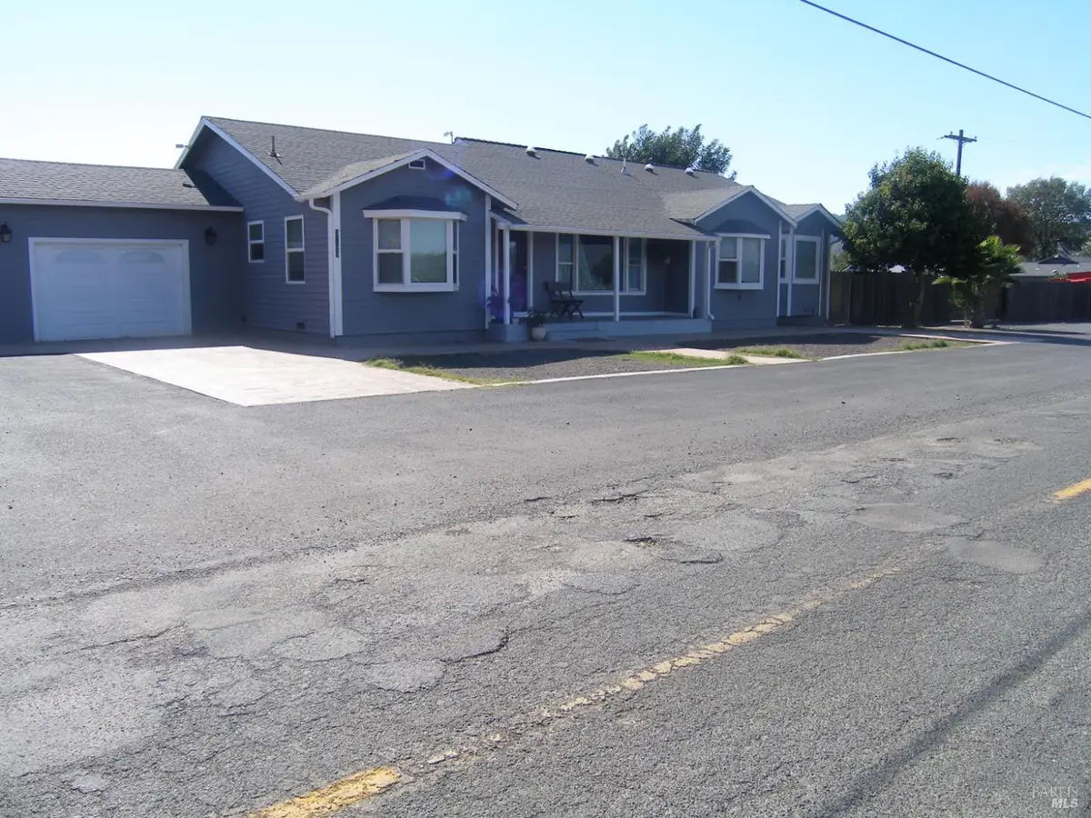 3700 Ruddick Cunningham Road Road, Ukiah, CA 95482 - Image #1