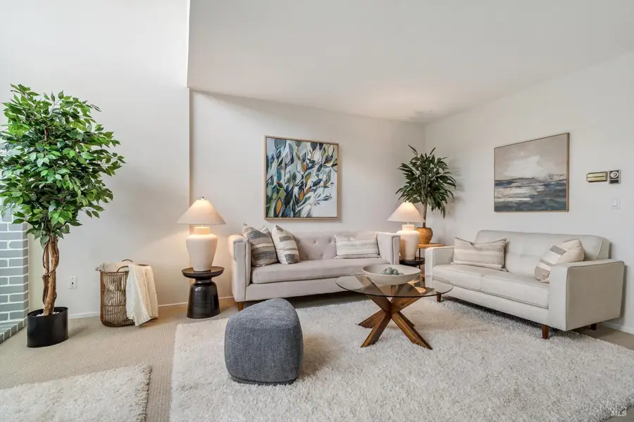 1103 Marylyn Circle, Petaluma, CA 94954 - Image #2