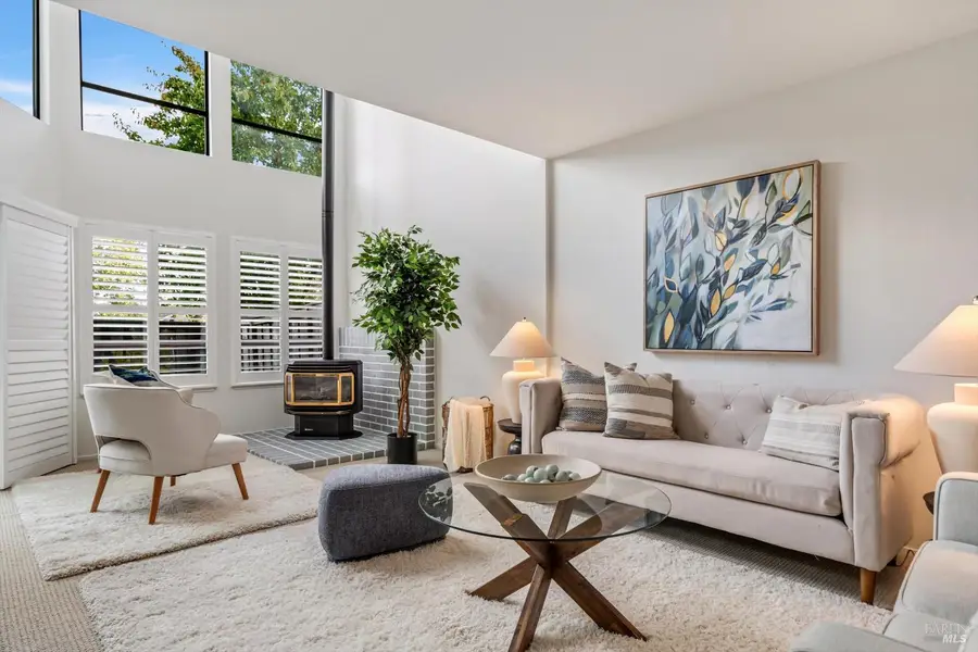 1103 Marylyn Circle, Petaluma, CA 94954 - Image #3