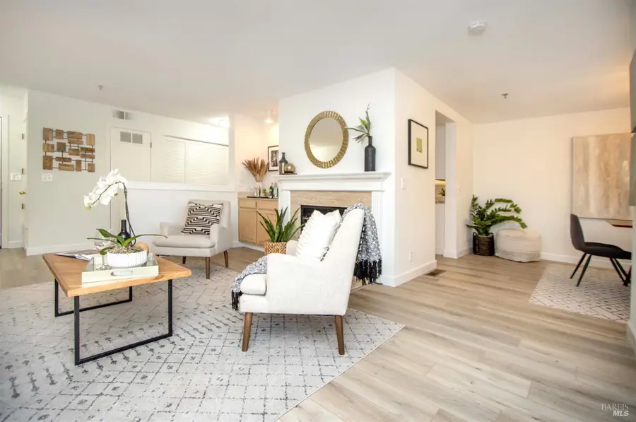 230 Pelican Lane, Novato, CA 94949 - Image #3