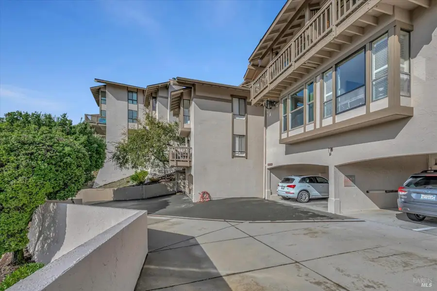 60 Marinero Circle, Tiburon, CA 94920 - Image #3