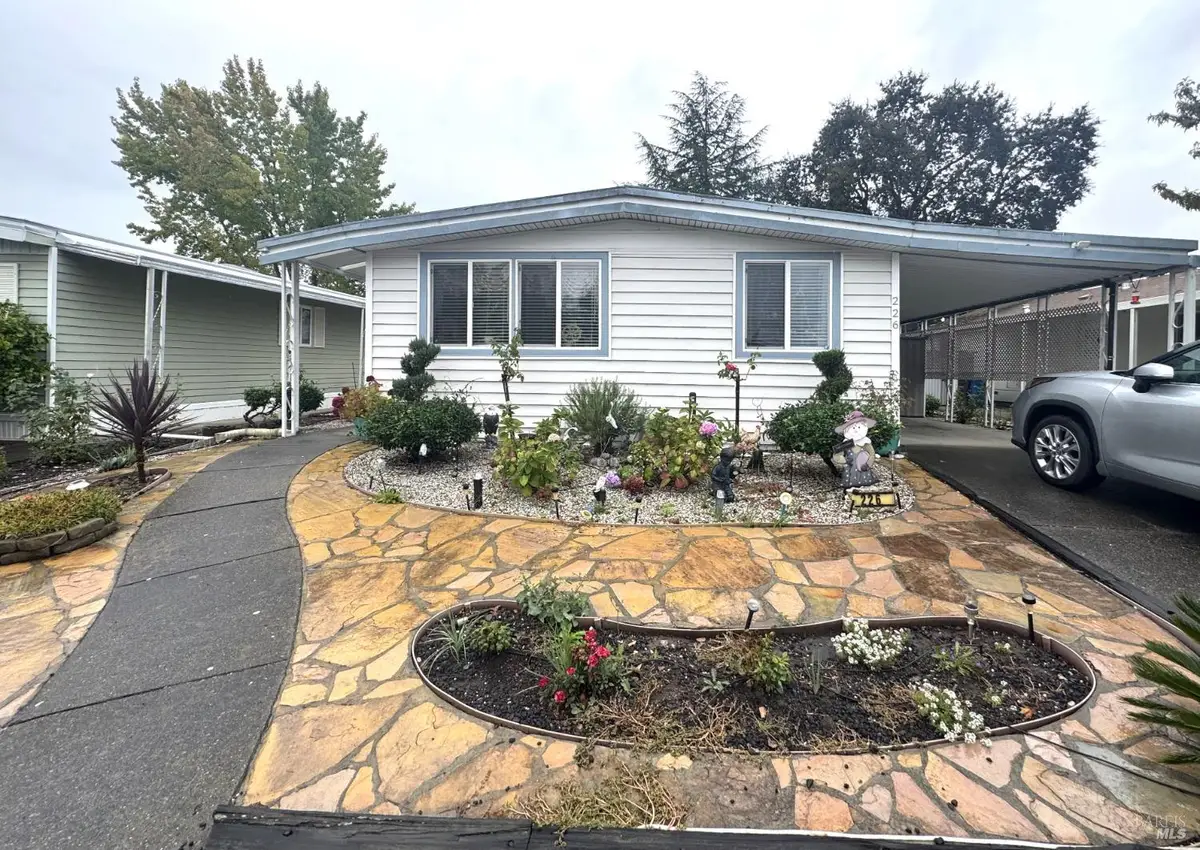 226 Regency Court, Santa Rosa, CA 95401 - Image #1