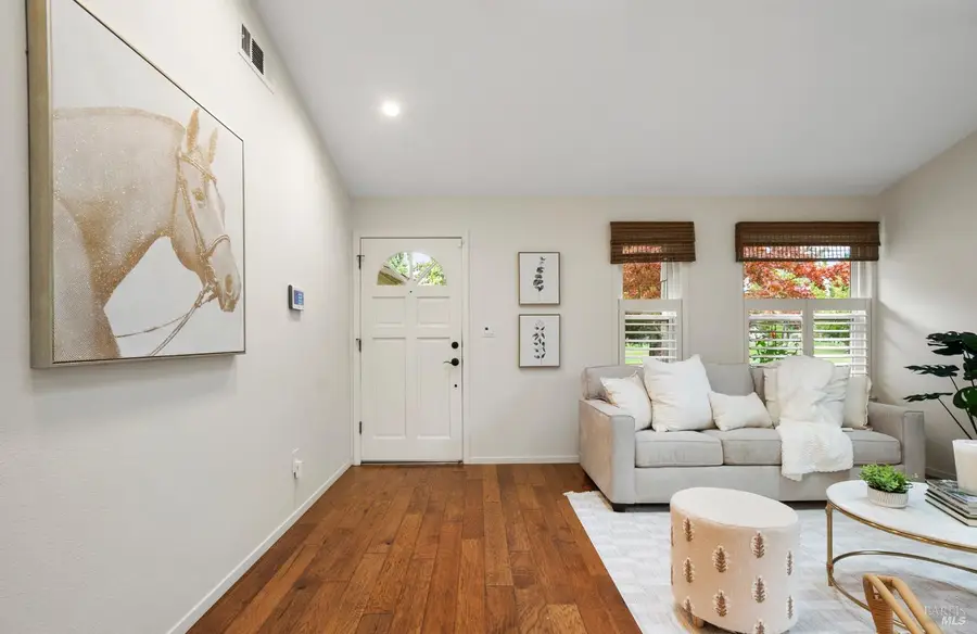 2318 Lakepark Drive, Napa, CA 94558 - Image #2