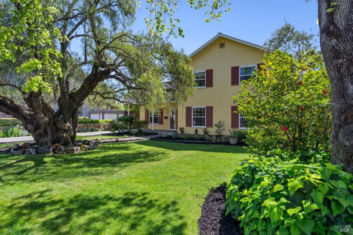 811 D Street, Petaluma, CA 94952 - Image #1