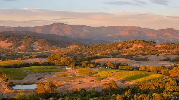 5561 Sonoma Mountain Road, Santa Rosa, CA 95404