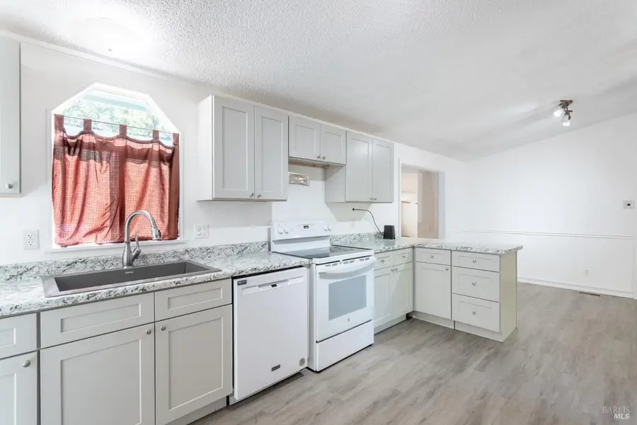 29282 Laurel Tree Lane, Shingletown, CA 96088 - Image #2