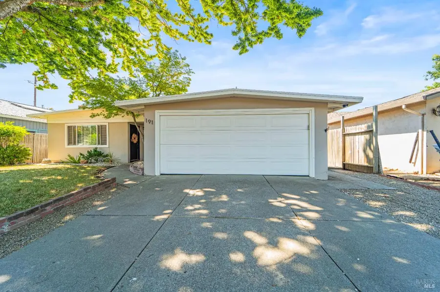 191 Ironwood Street, Vacaville, CA 95688 - Image #2