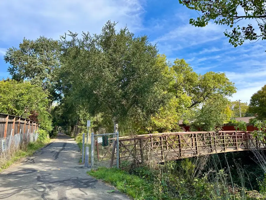 1124 Sunnyslope Drive, Santa Rosa, CA 95404 - Image #3