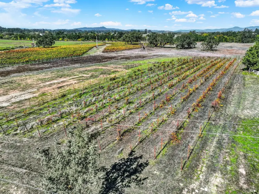 5695 Bravo Toro Lane, Santa Rosa, CA 95401 - Image #2