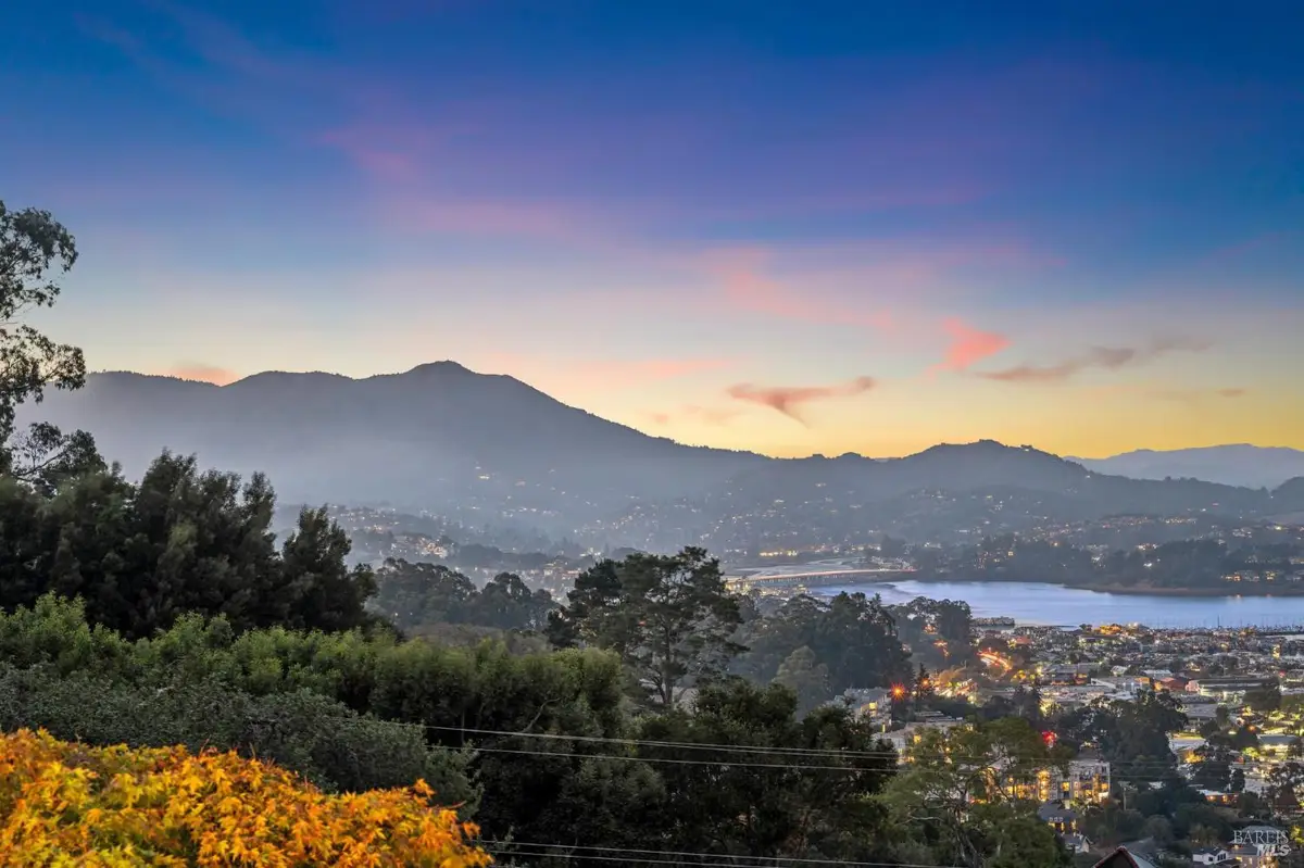 20 Crecienta Drive, Sausalito, CA 94965 - #1
