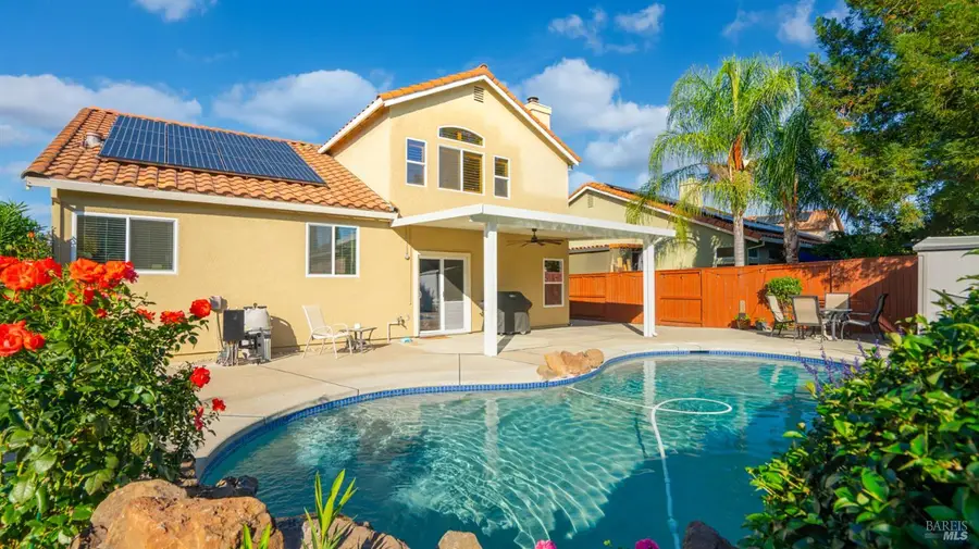 854 Owl Circle, Vacaville, CA 95687 - Image #2