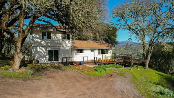 8500 Black Bart Trail, Redwood Valley, CA 95470