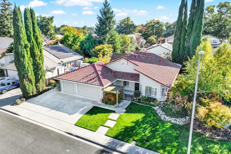 524 Arlene Drive, Vacaville, CA 95688 - Image #3
