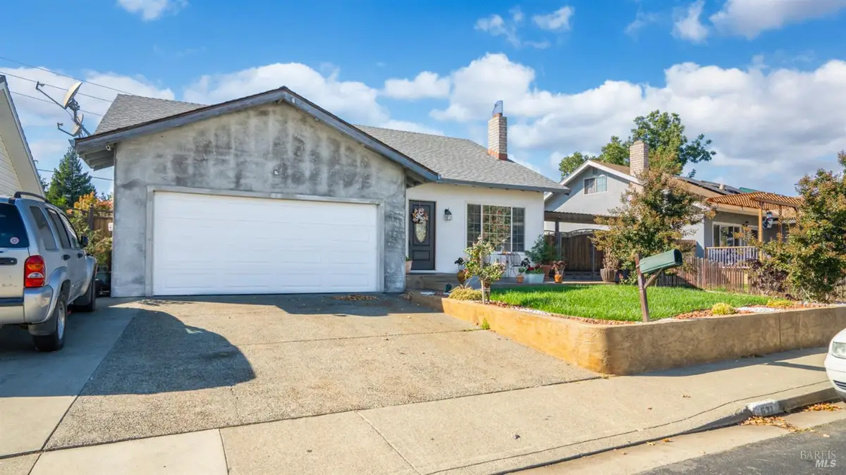 571 Greenwood Drive, Vacaville, CA 95687 - Image #1