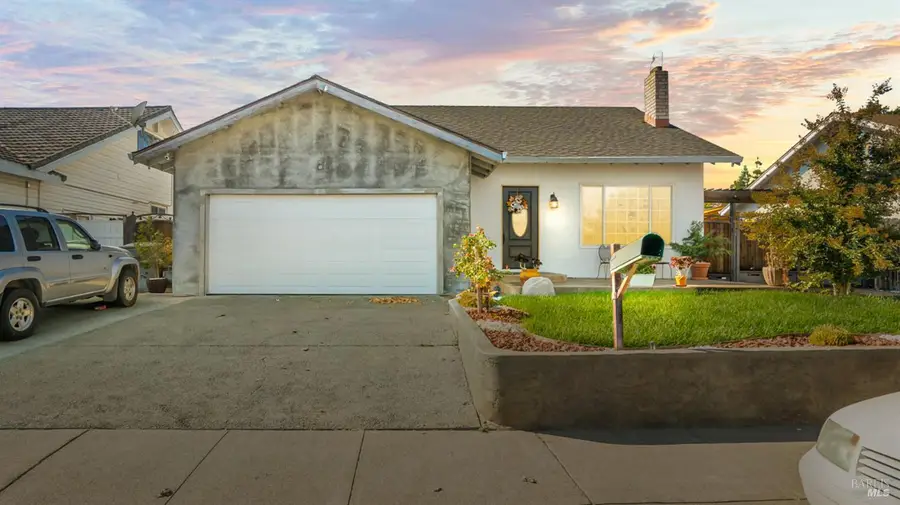 571 Greenwood Drive, Vacaville, CA 95687 - Image #3