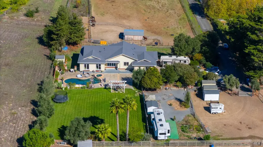 487 Ormsby Lane, Petaluma, CA 94954 - Image #2