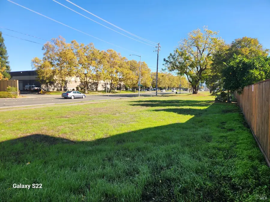 2100 Sebastopol Road, Santa Rosa, CA 95407 - Image #3