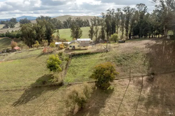 1180 Rose Avenue, Penngrove, CA 94951