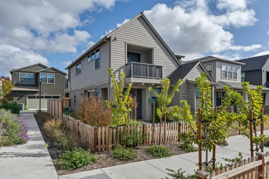 1594 NE Waterside Lane Ne, Rohnert Park, CA 94928 - Image #2