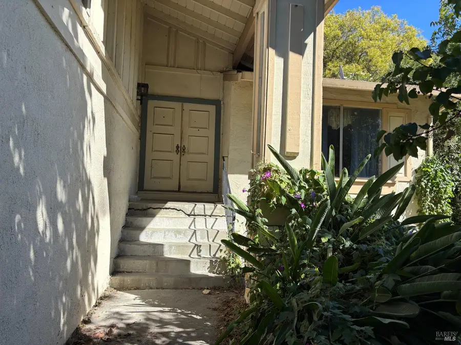 450 Nut Tree Road, Vacaville, CA 95687 - Image #3