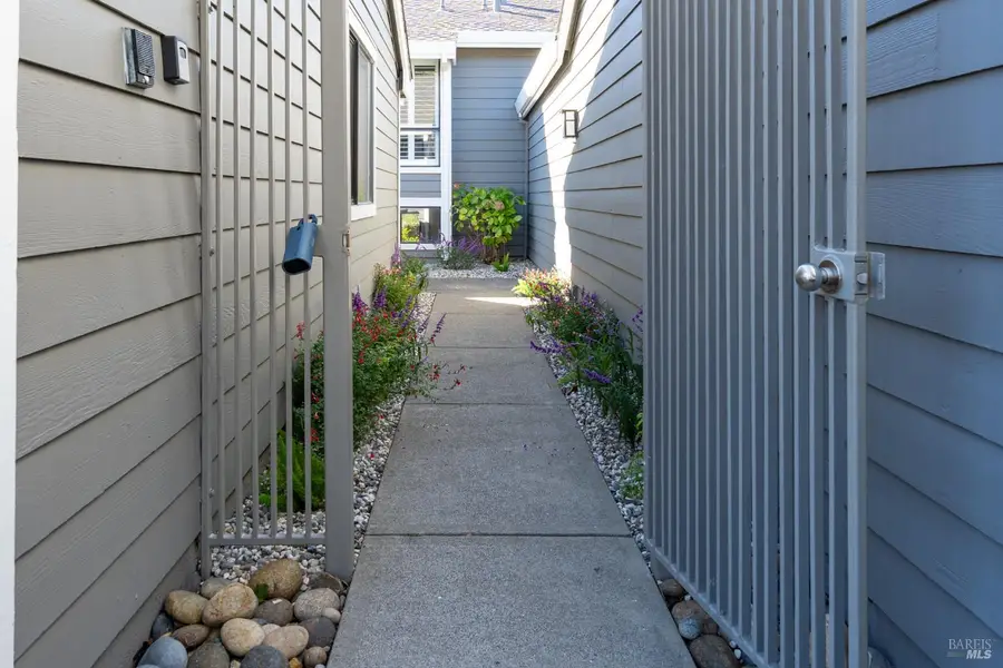 16 Drakes View Circle, Greenbrae, CA 94904 - Image #2