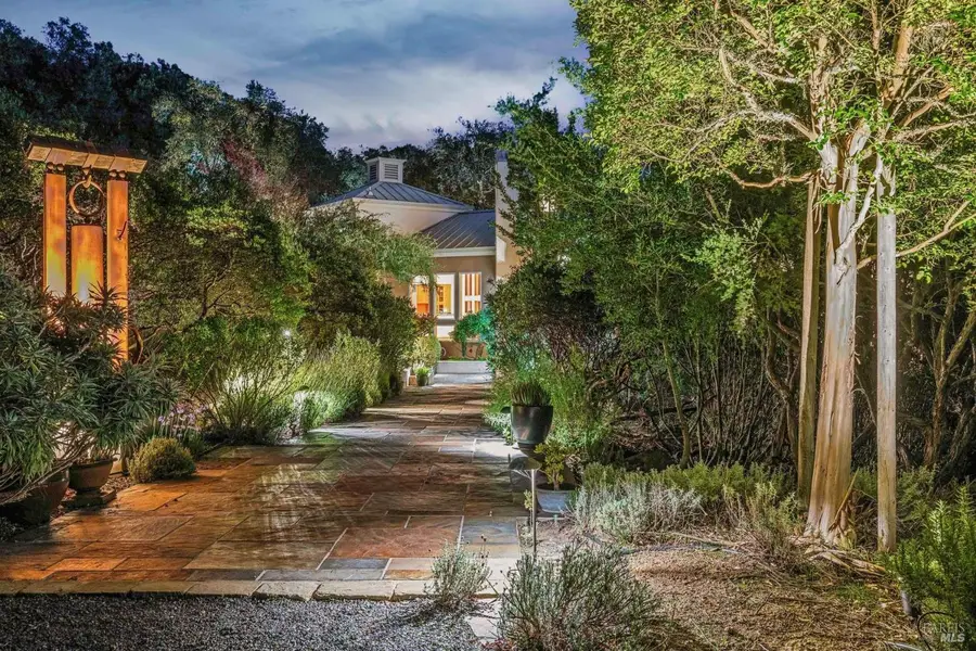 10300 Slattery Road, Glen Ellen, CA 95442 - Image #2