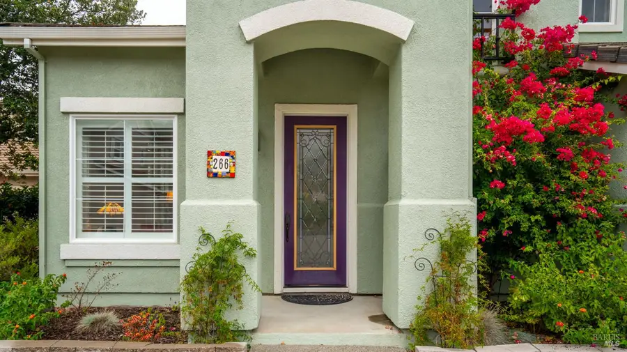 266 Cambridge Lane, Petaluma, CA 94952 - Image #3