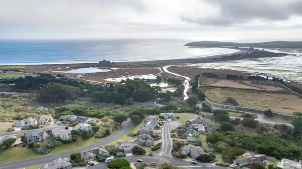 150 Cypress Loop, Bodega Bay, CA 94923