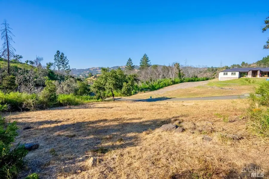 3927 Silver Fox Court, Santa Rosa, CA 95403 - Image #2