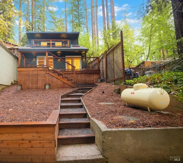 117 Redwood Avenue, Camp Meeker, CA 95419