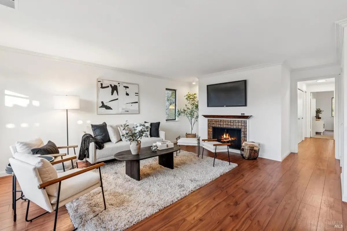 65 Scottsdale Way, Novato, CA 94947 - Image #1